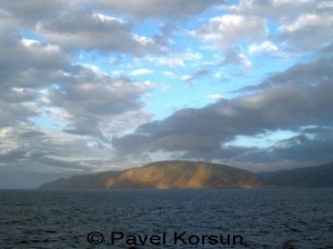Облака на выходе в пролив Кука