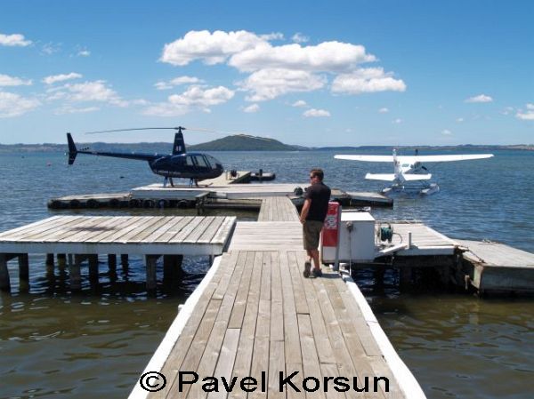 Вертолетная площадка и пристань для гидросамолетов на озере Роторуа