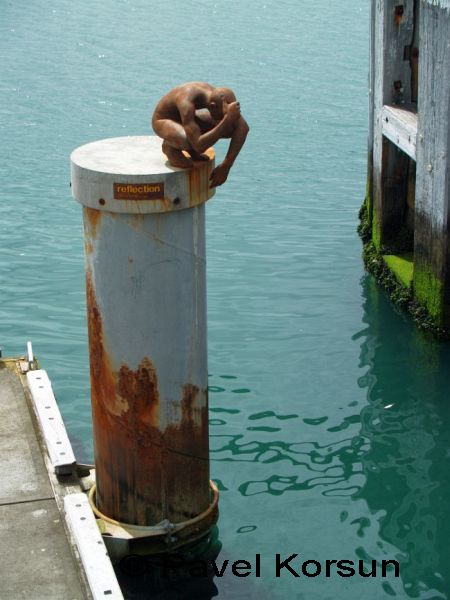 Статуя "Отражение" в гавани Лэмбтон 
