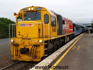 Локомотив железнодорожного состава "Tranz Scenic" - новозеландская железная дорога