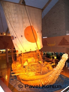 Лодка из папируса "Ра-II" в музее "Кон-тики" 