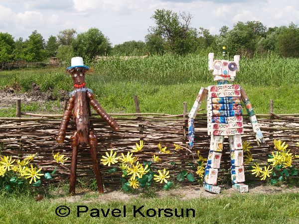 Херсон - Голая пристань - Зеленые хутора Таврии - Роботы-инопланетяне из отходов пластика