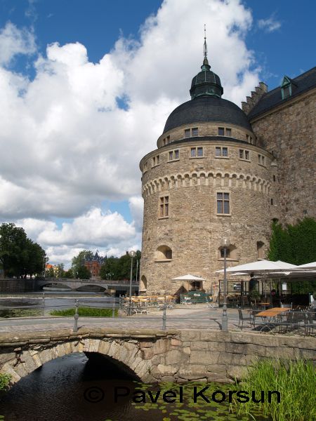 Башня замка Эребро в Швеции