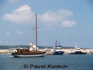 Турецкая яхта типа "Гулет" - элегантная яхта сохранившая дизайн классического Средиземноморского судна