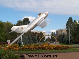 Бровары - Самолет в центральном парке города Бровары